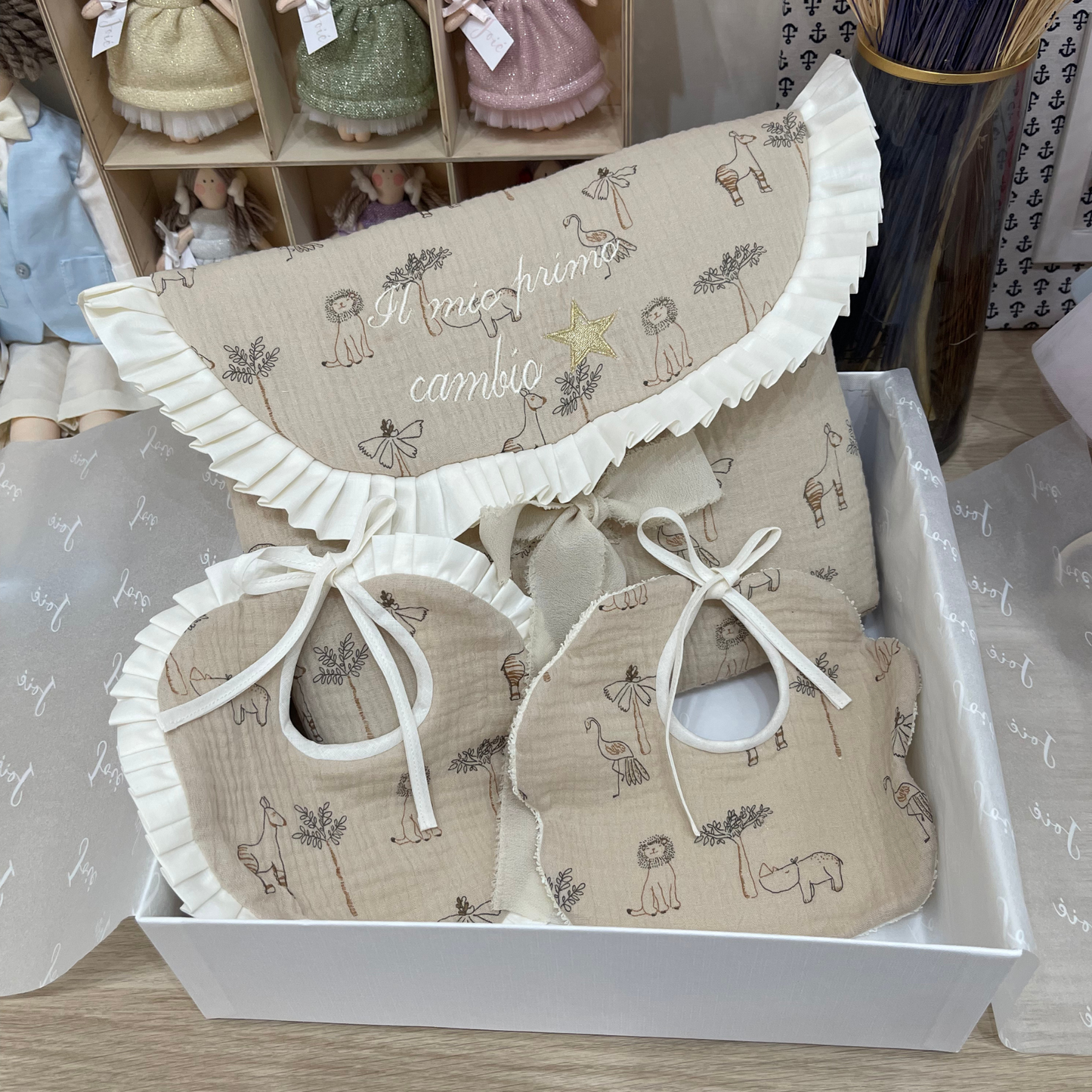 BOX REGALO sacca primo cambio+ bavetta fiore+bavetta tonda