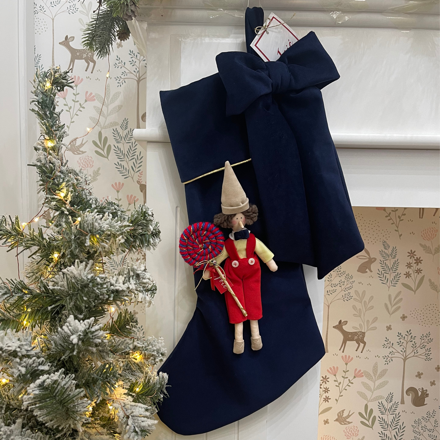 Calza epifania in velluto con bambola Pinocchio