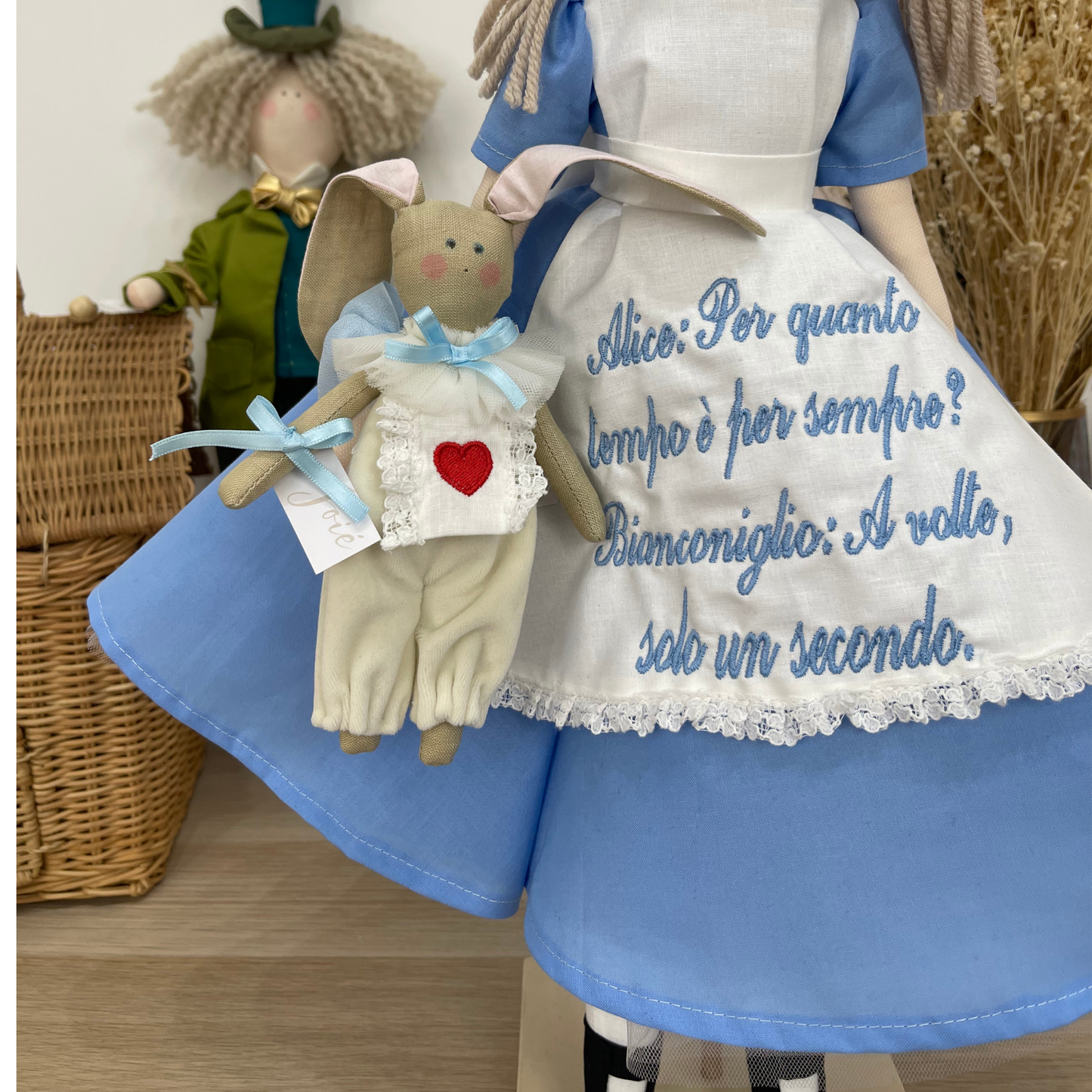 Bambola "Alice e il Bianconiglio"