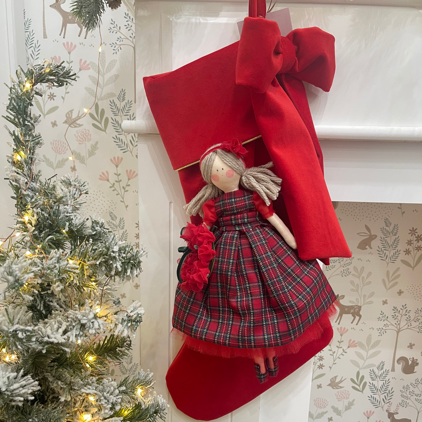 Calza epifania in velluto con bambola Lilibet in tartan 30cm