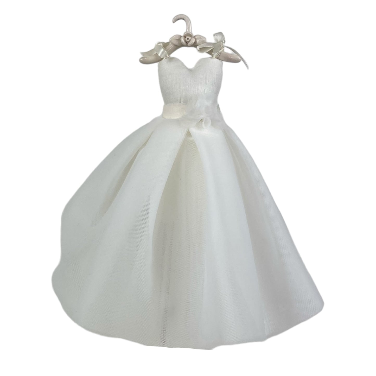 Abitino porta confetti profumatore in tulle di seta e stampellina in ceramica