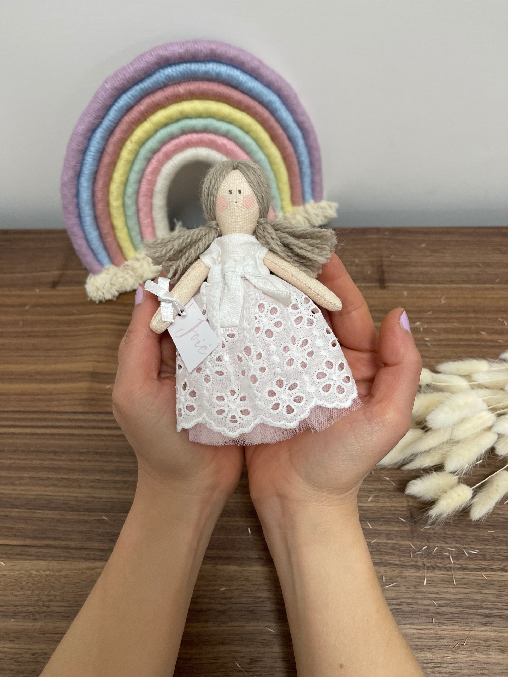 Bambola “Lily” in pizzo San Gallo - Bomboniere e idee regalo